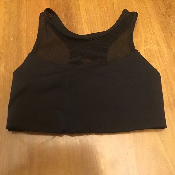 Lululemon Gear Up Bra
Black EUC - Picture 6 of 7